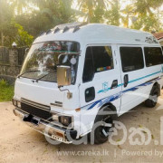 NISSAN CARAVAN 1983