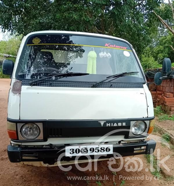 TOYOTA HIACE 1981