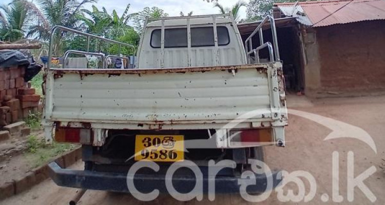 TOYOTA HIACE 1981