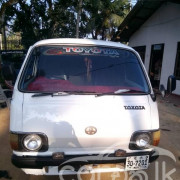 TOYOTA HIACE LH30 1980