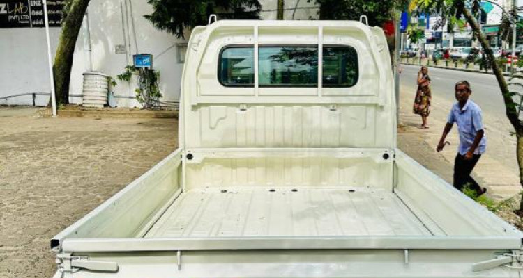 SUZUKI DA63 2005