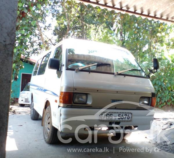 NISSAN VANETTE 1996