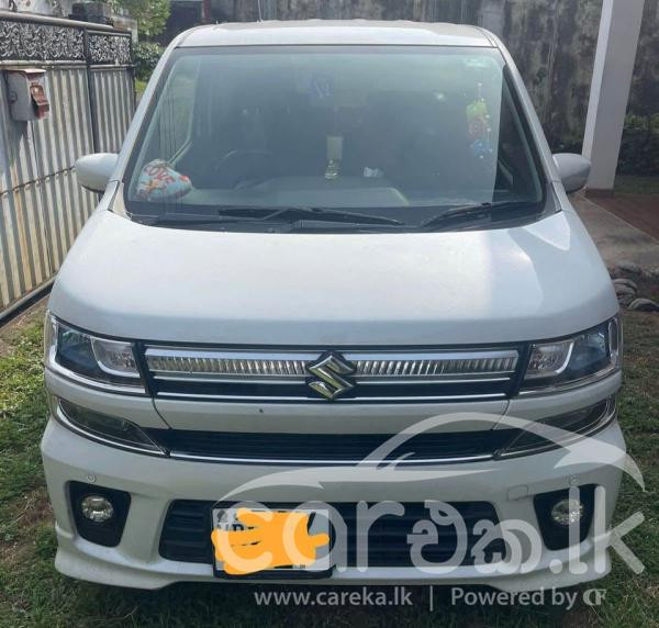 SUZUKI WAGON R PREMIUM 2018