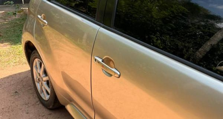 TOYOTA IST 2003