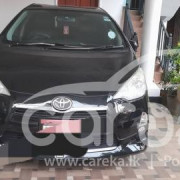 TOYOTA AQUA 2013