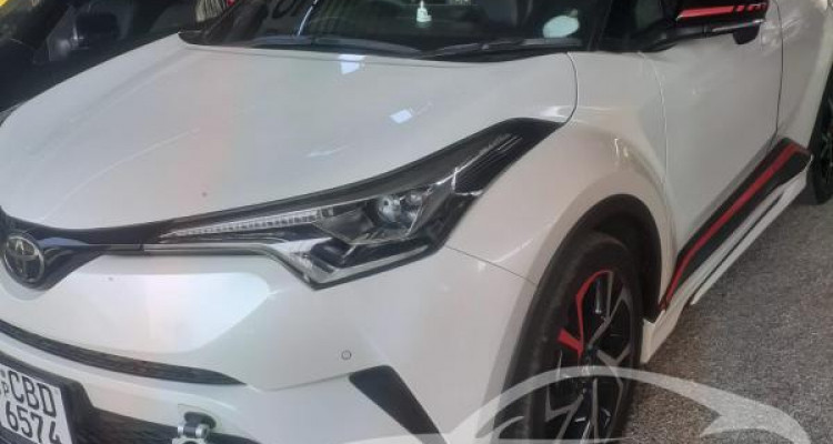 TOYOTA C-HR 2018
