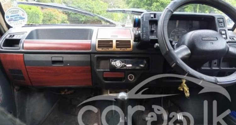 SUZUKI MARUTI 800 2001