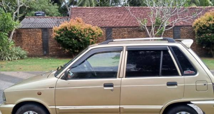 SUZUKI MARUTI 800 2001