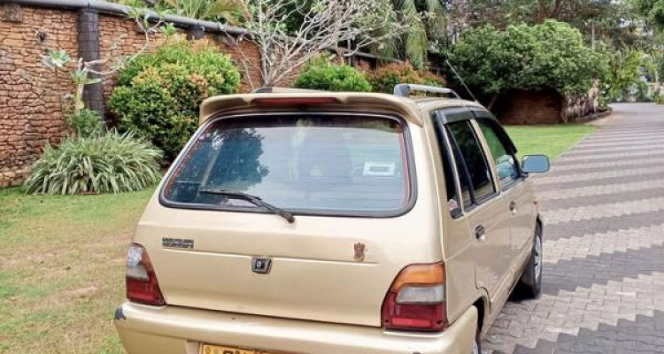 SUZUKI MARUTI 800 2001