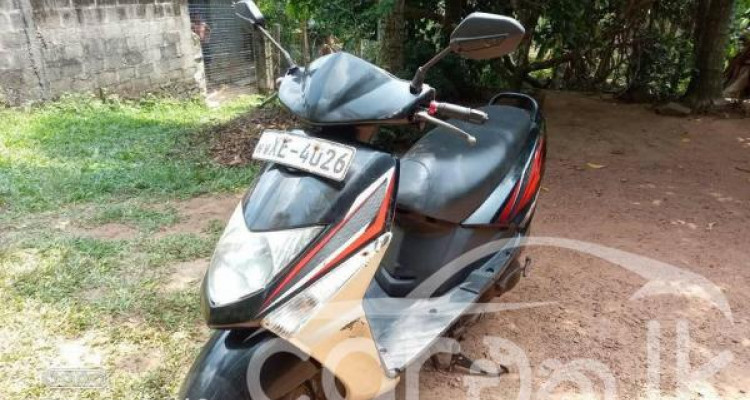 HONDA DIO 2011