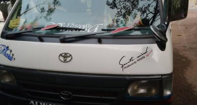 TOYOTA DOLPHIN 1993