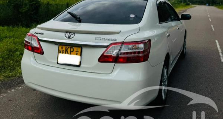 TOYOTA PREMIO 2008