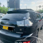 TOYOTA HARRIER 2010