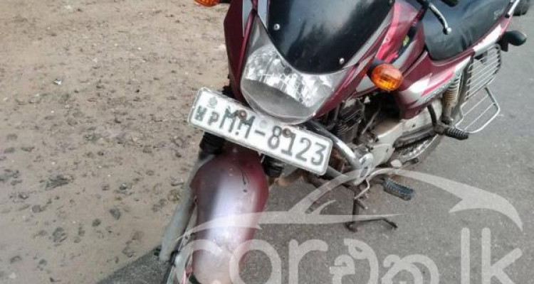 BAJAJ CT100 2005