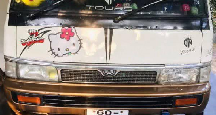 NISSAN CARAVAN 1983