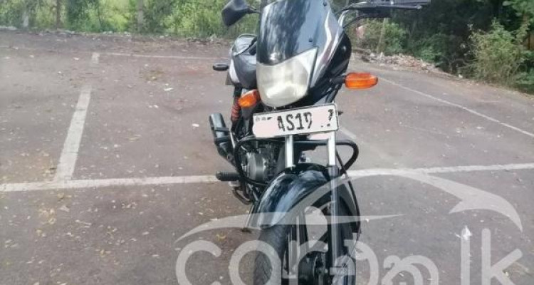 BAJAJ PLATINA 2013