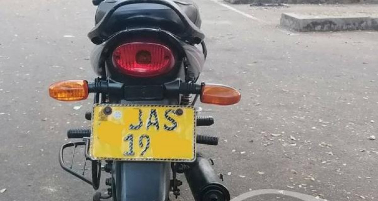 BAJAJ PLATINA 2013