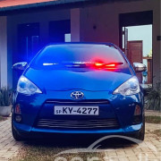 TOYOTA AQUA 2012