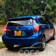 TOYOTA AQUA 2012