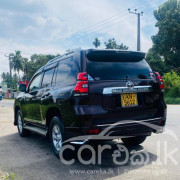 TOYOTA LAND CRUISER PRADO 150 2010