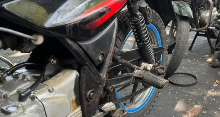 BAJAJ DISCOVER 125 2006