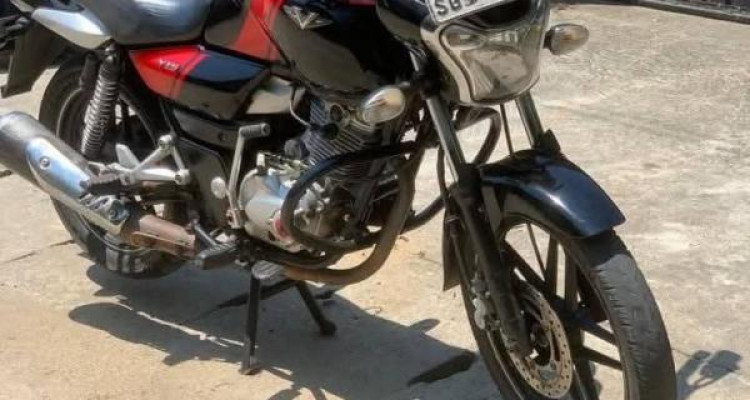 BAJAJ V15 2016