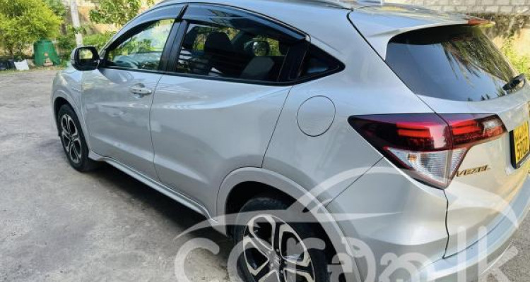 HONDA VEZEL 2014