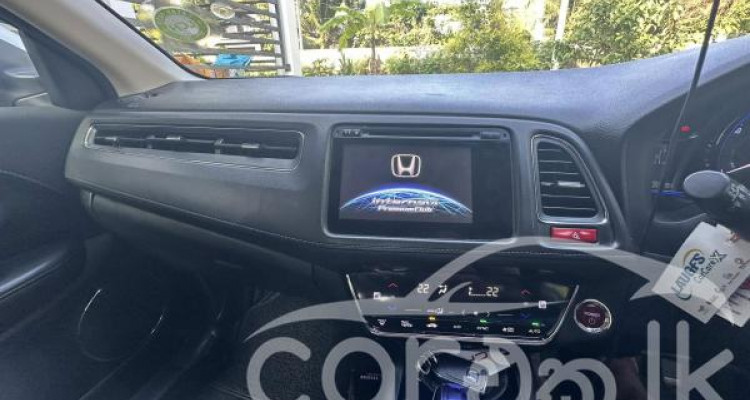 HONDA VEZEL 2014