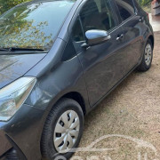 TOYOTA VITZ 2017