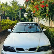 NISSAN PRIMERA 2000