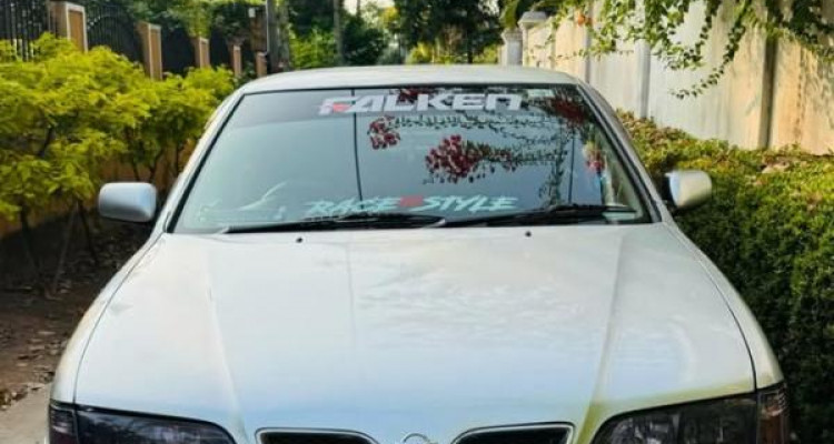 NISSAN PRIMERA 2000