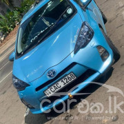 TOYOTA AQUA 2012