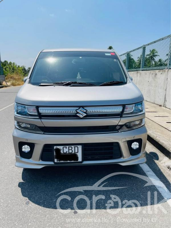 SUZUKI WAGON R PREMIUM 2018