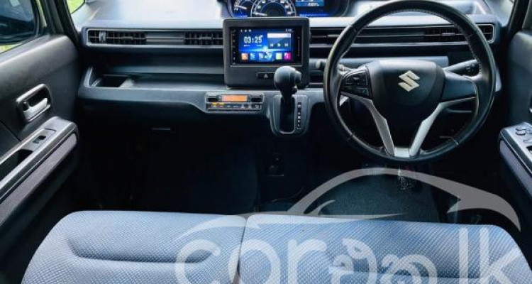 SUZUKI WAGON R PREMIUM 2018