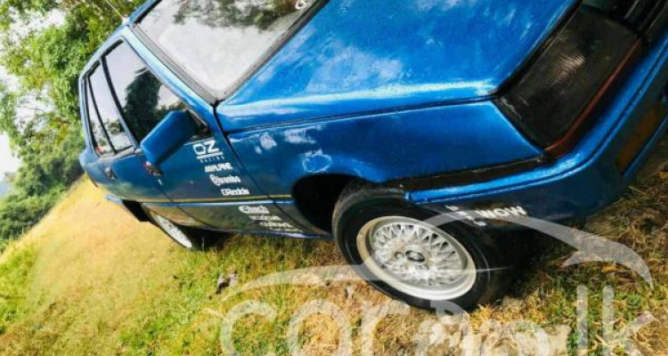 MITSUBISHI LANCER 1984