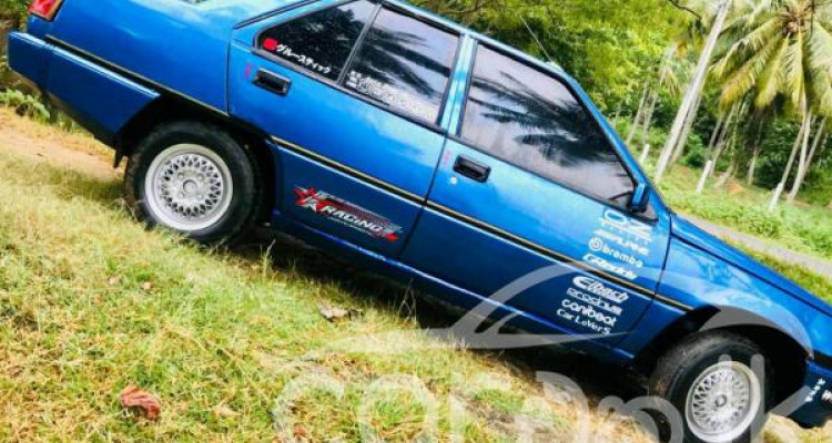 MITSUBISHI LANCER 1984