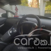 TOYOTA PRIUS 2010