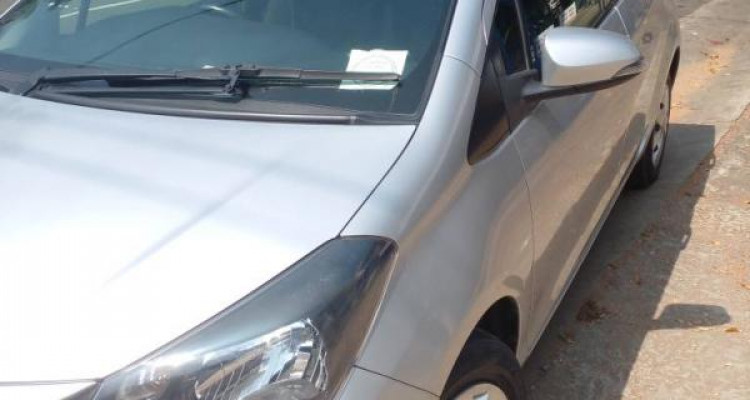 TOYOTA VITZ 2016
