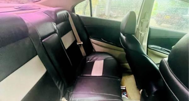 NISSAN PRIMERA 2001