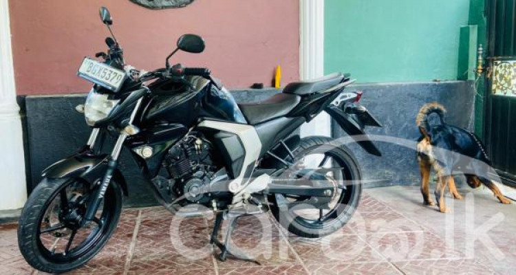 YAMAHA FZ 2018