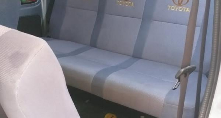 TOYOTA PIXIS 2016