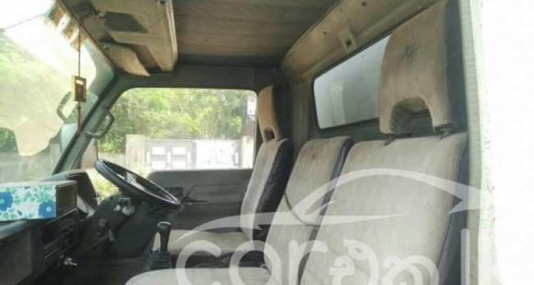 MITSUBISHI CANTER 1990