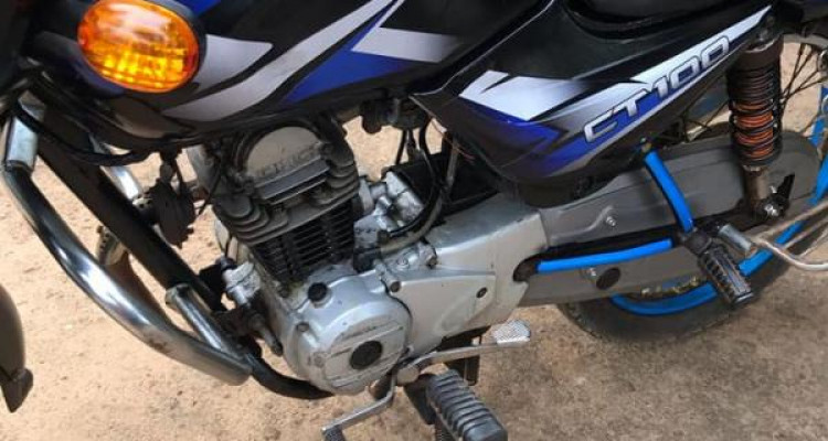 BAJAJ CT100 2005