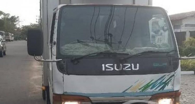ISUZU NKR 1999