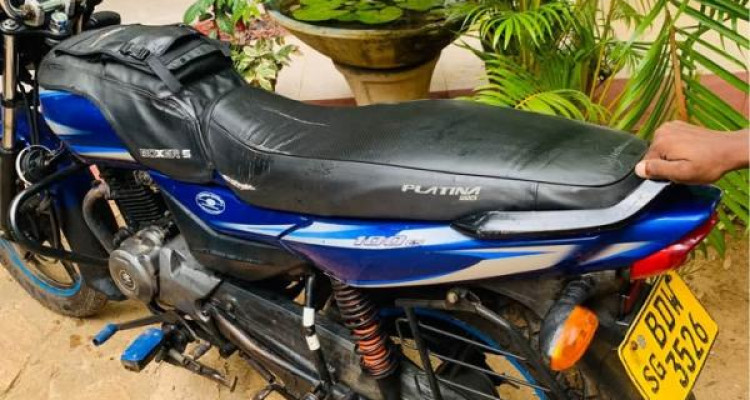 BAJAJ PLATINA 2016