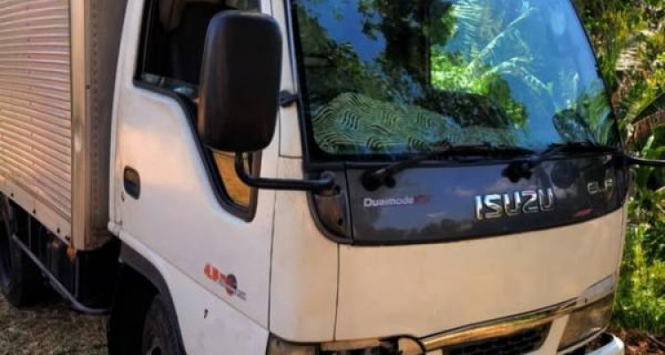 ISUZU NKR 81E 2004