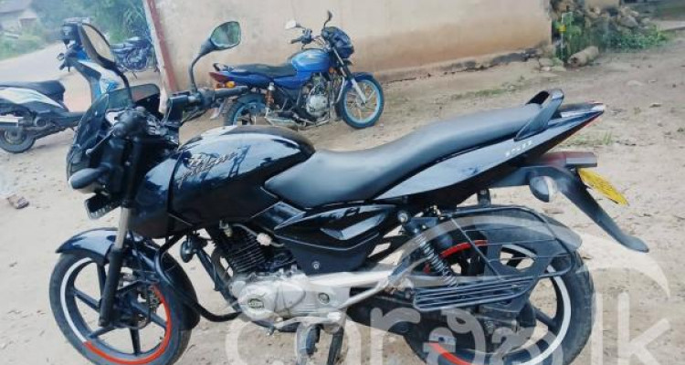 BAJAJ PULSAR 150 2013