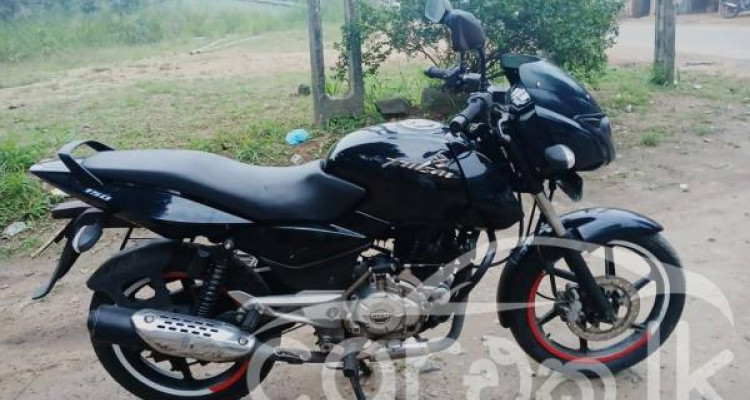 BAJAJ PULSAR 150 2013