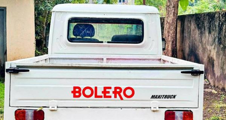 MAHINDRA BOLERO 2011