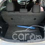 TOYOTA VITZ 2015